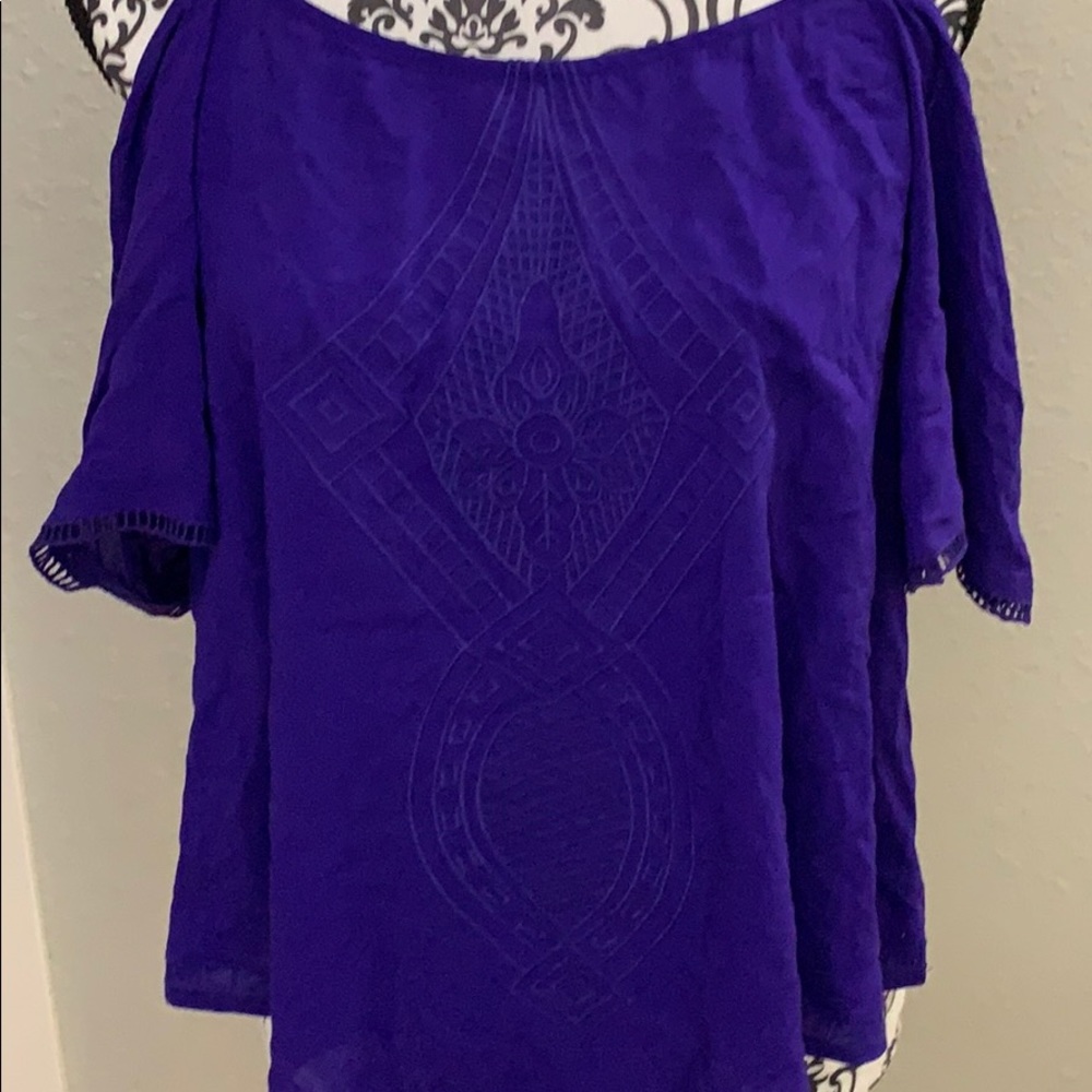 Beautiful blue cold shoulder top